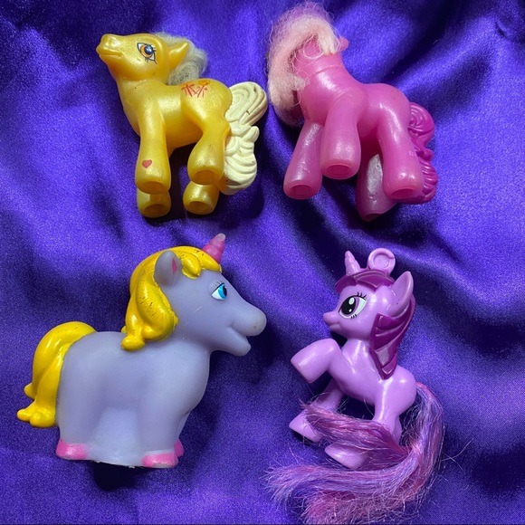 📌My little pony bundle & paperboard bucket some are vintage - Picture 5 of 13
